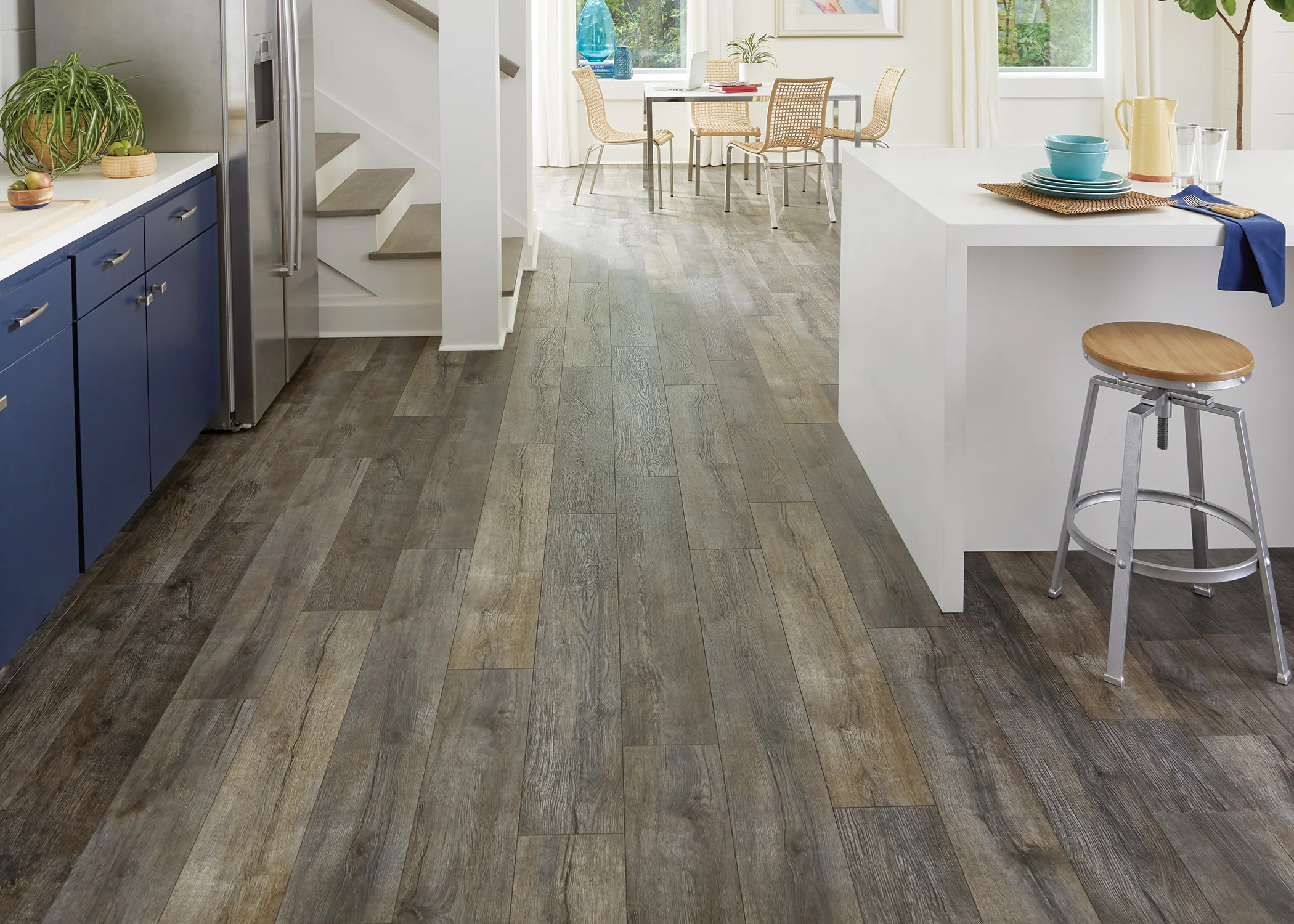 1478-12mm-shadow-sail-oak-water-resistant-laminate-flooring-7.48-in.-wide-x-50.6-in.-long-2.webp 12mm Shadow Sail Oak Water-Resistant Laminate Flooring 7.48 in. Wide x 50.6 in. Long