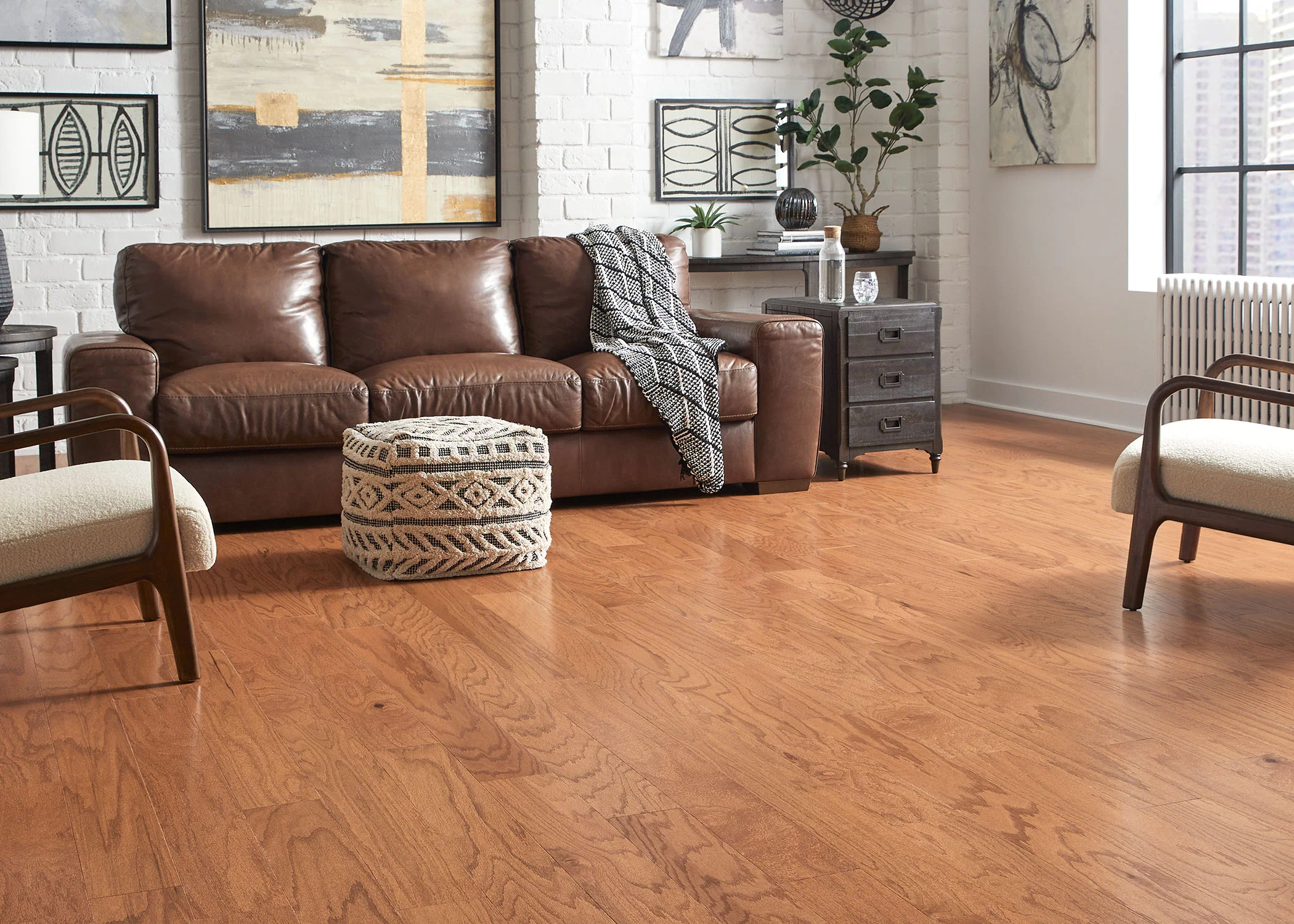 262-3-8-in.-gunstock-oak-prefinished-engineered-hardwood-flooring-5-in.-wide-2.webp 3/8 in. Gunstock Oak Prefinished Engineered Hardwood Flooring 5 in. Wide
