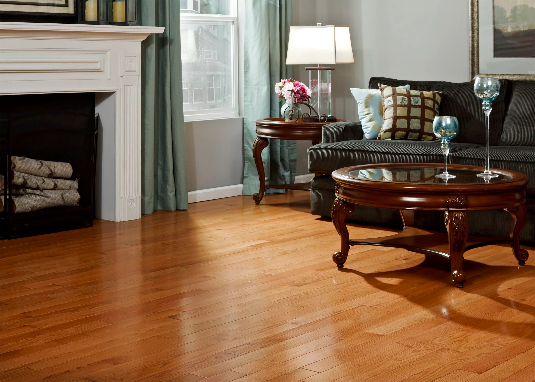 266-3-4-in.-classic-gunstock-oak-prefinished-solid-hardwood-flooring-3.25-in.-wide-3.webp 3/4 in. Classic Gunstock Oak Prefinished Solid Hardwood Flooring 3.25 in. Wide