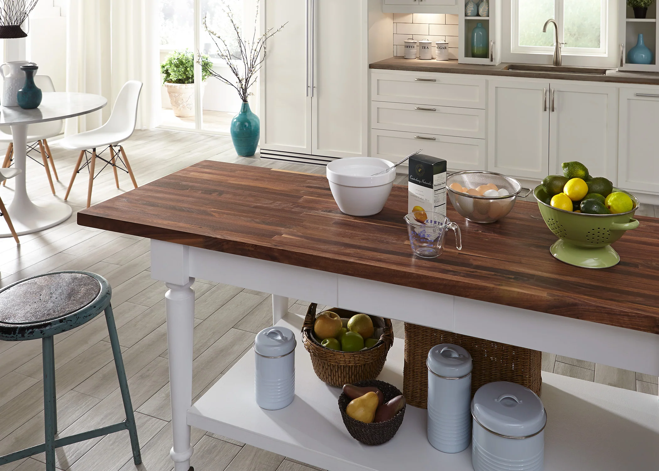 302-unf.-signature-american-walnut-6-ft.-l-x-36-in.-w-x-1-1-2-in.-th-solid-butcher-block-island-top-1.webp Unf. Signature American Walnut 6 ft. L x 36 in. W x 1-1/2 in. Th Solid Butcher Block Island Top